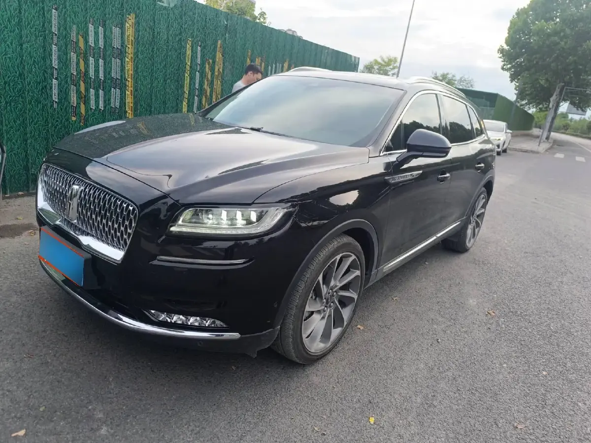 2021 Lincoln Nautilus 2.7T 322HP V6 8AT