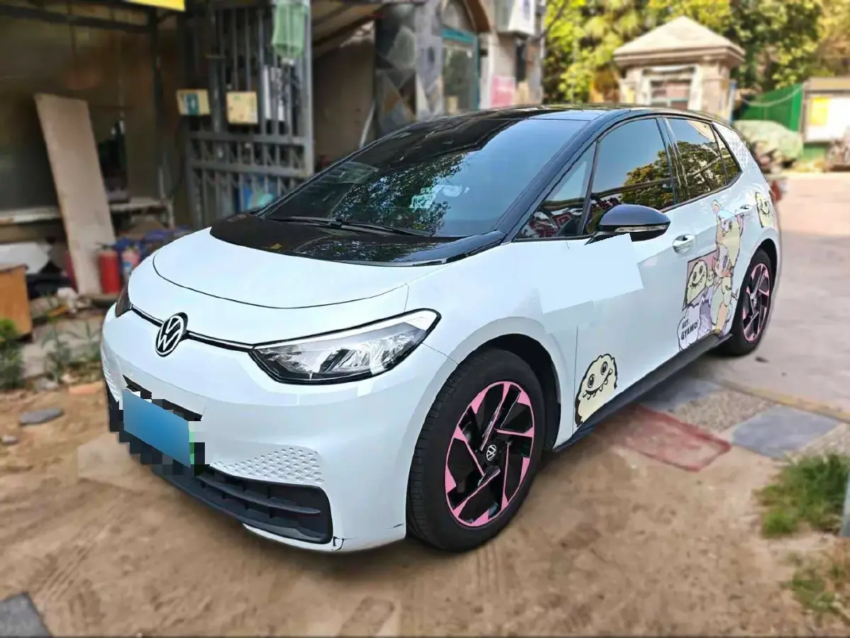 2023 Volkswagen ID.3 BEV 52.8KWH