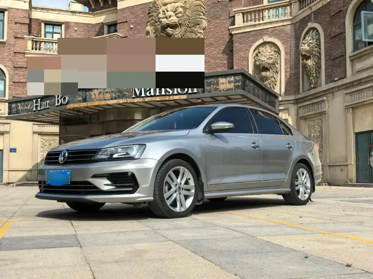 2018 Volkswagen Sagitar 1.4T 150HP L4 7DCT