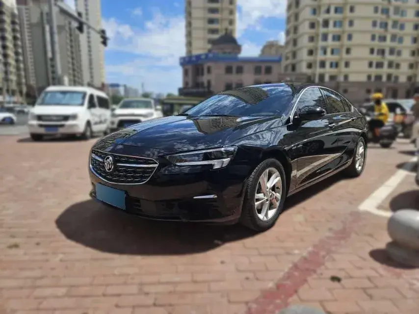 2020 Buick Regal 1.5T 169HP L4 9AT