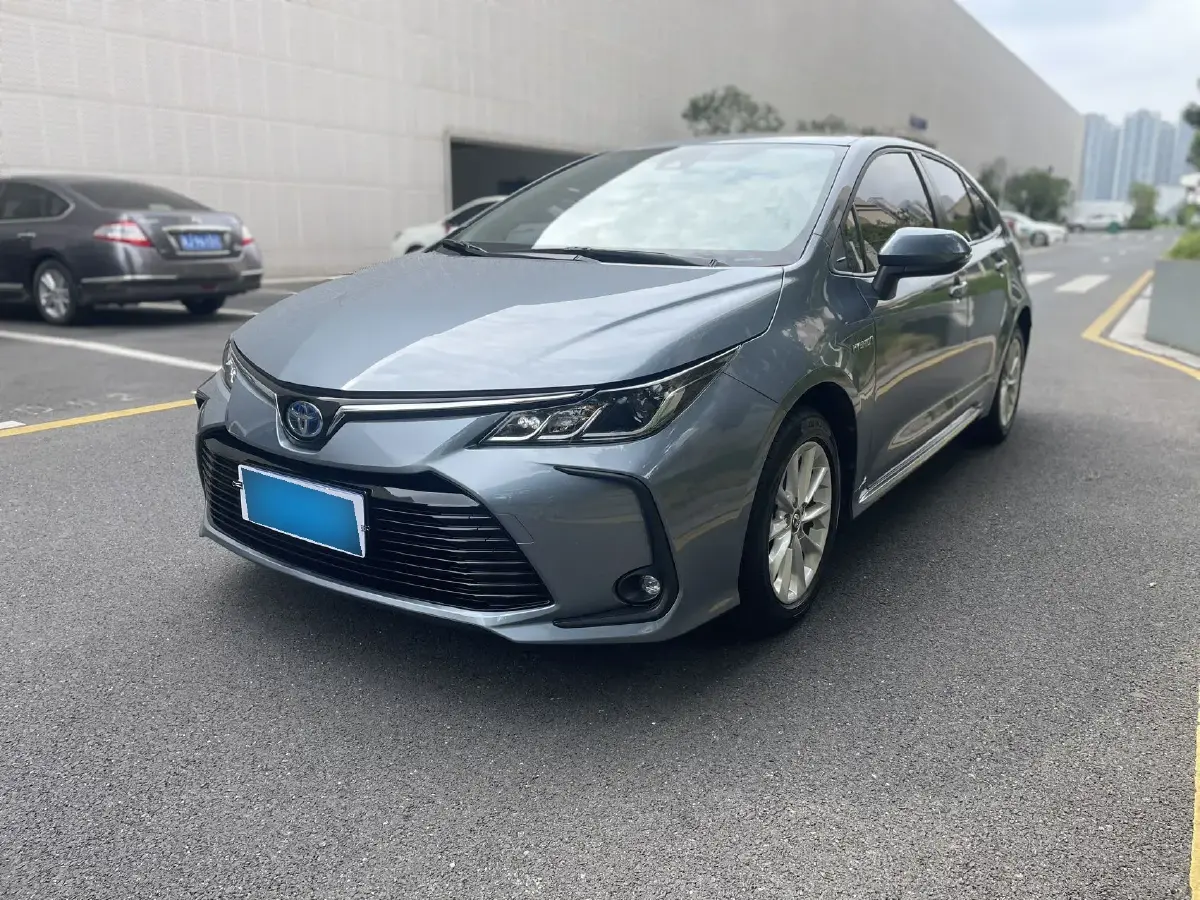 2021 Toyota Corolla 1.8L 98HP L4 E-CVT Hybrid