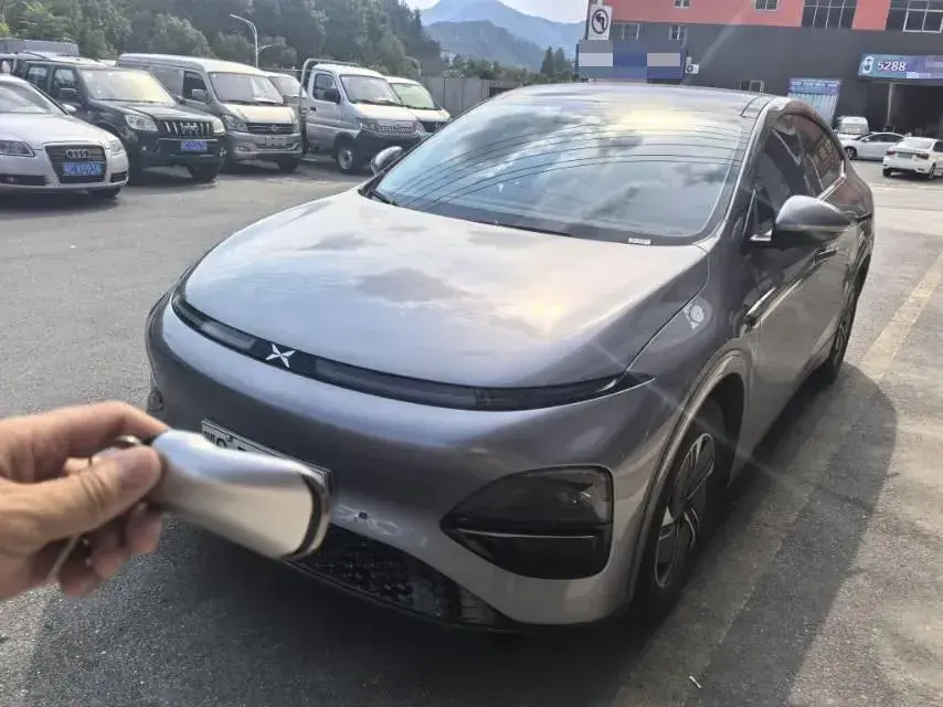 2024 Xpeng G6 BEV 66KWH