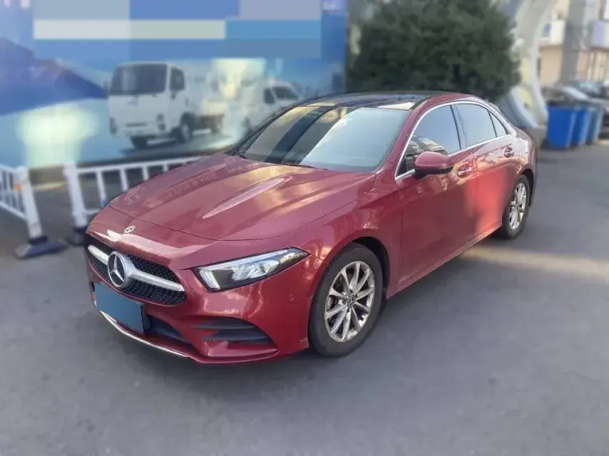 2021 Mercedes-Benz A Class 1.3T 163HP L4 7DCT