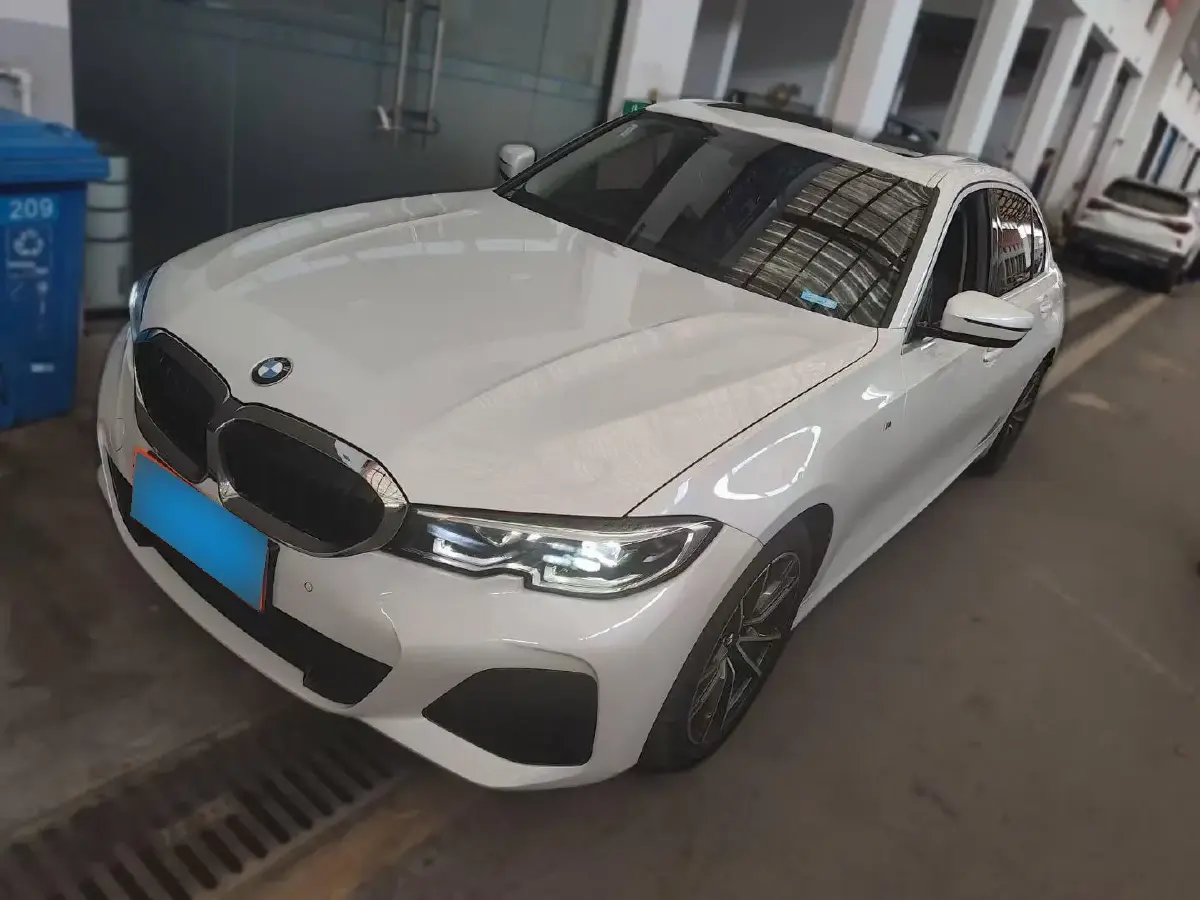 2021 BMW 3 Series 2.0T 156HP L4 8AT