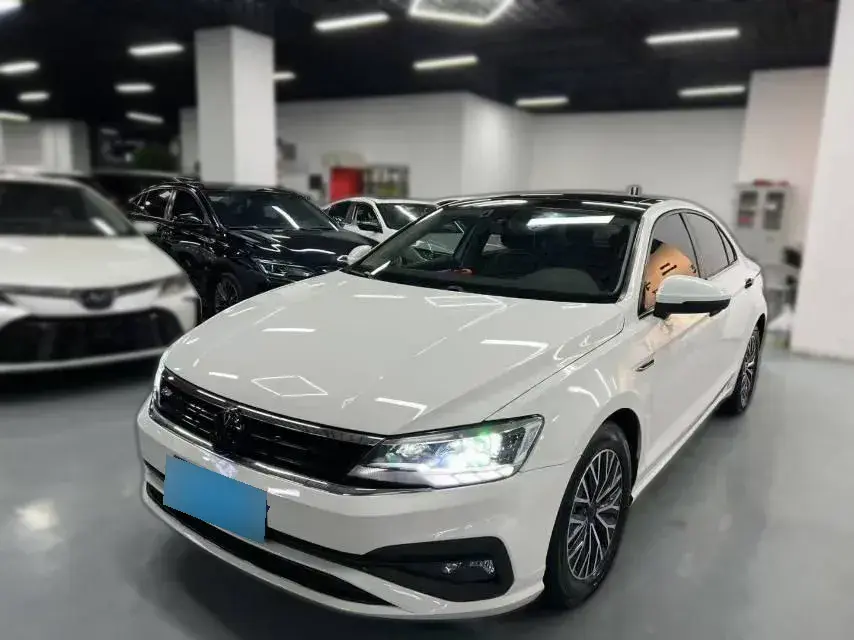 2021 Volkswagen Lamando 1.4T 131HP L4 7DCT