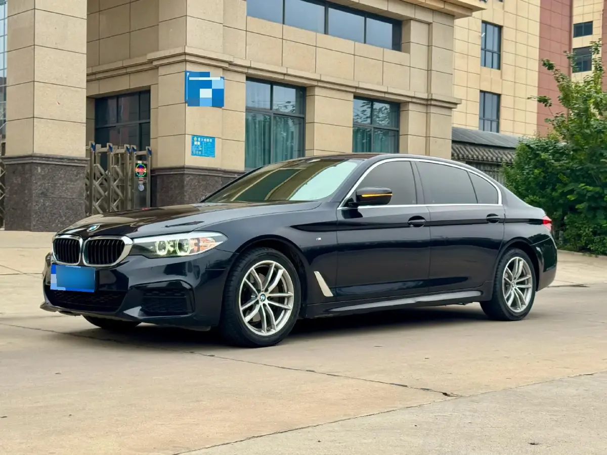 2020 BMW 5 Series 2.0T 184HP L4 8AT