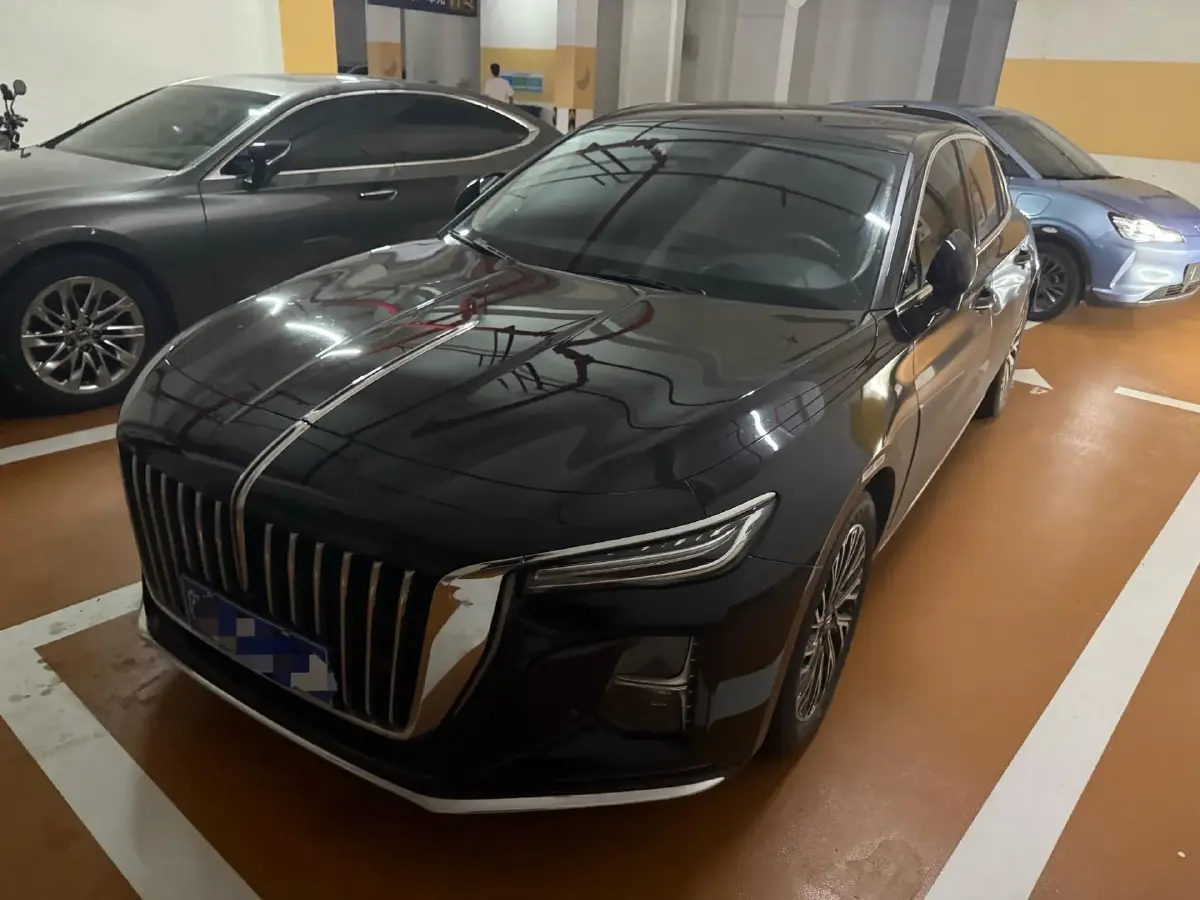 2024 HongQi H5 2.0T 224HP L4 8AT