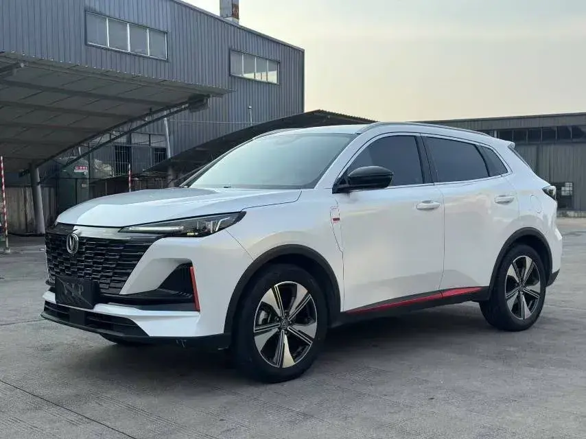 2022 ChangAn CS75 Plus 1.5T 188HP L4 8AT