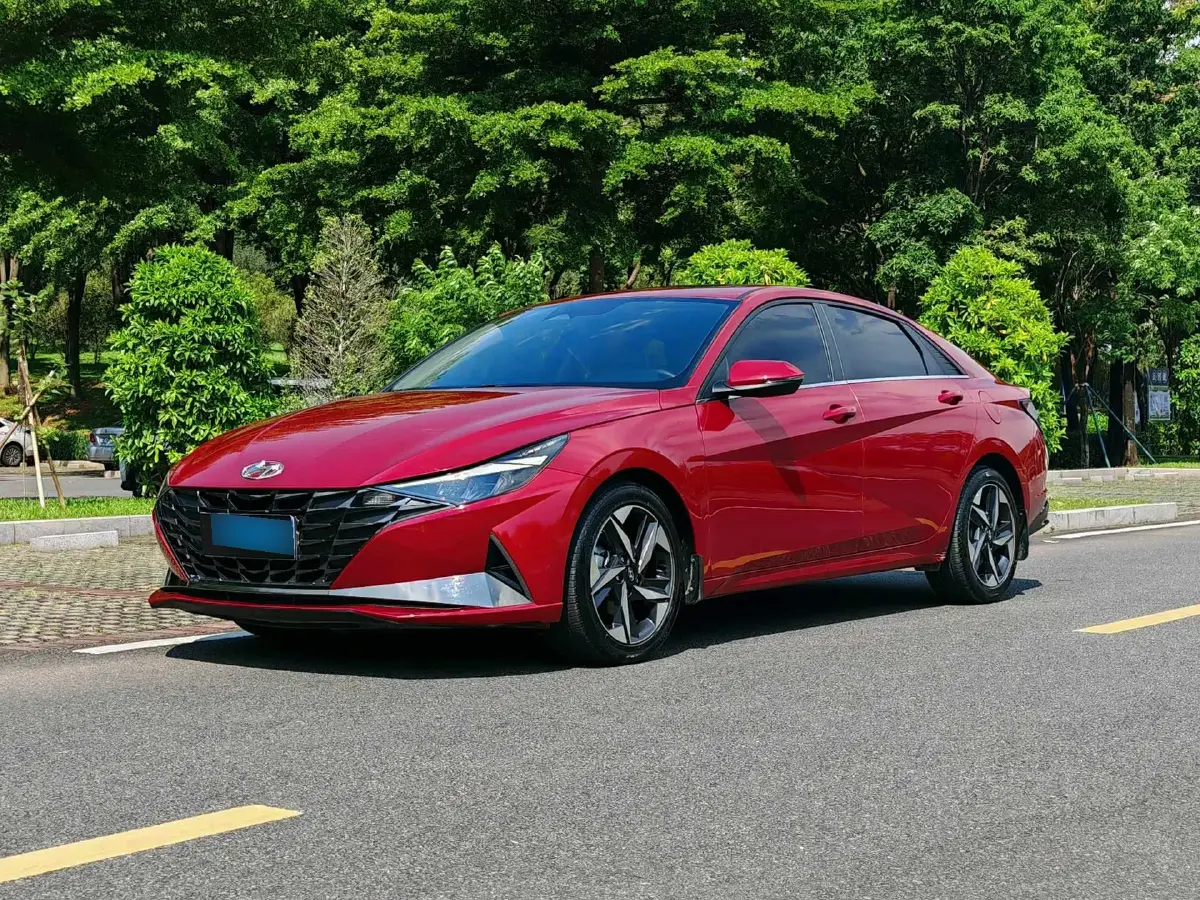 2022 Hyundai Elantra 1.5L 115HP L4 CVT