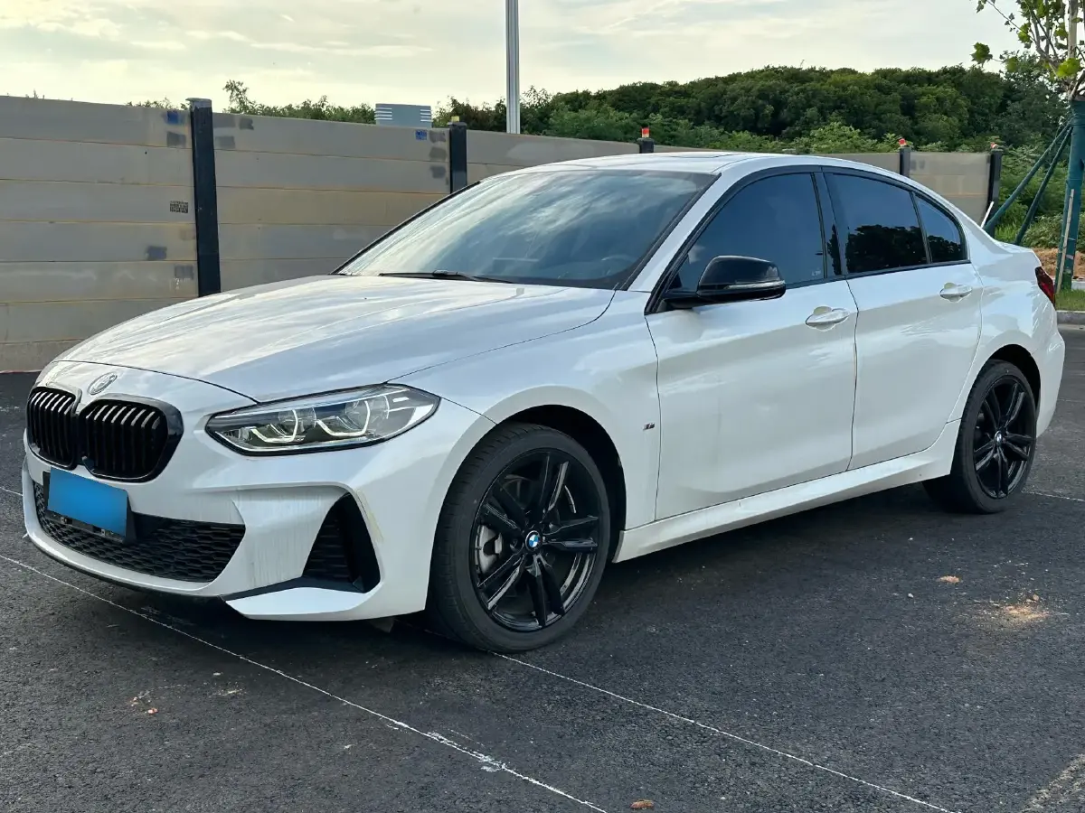 2023 BMW 1 Series 2.0T 178HP L4 7DCT