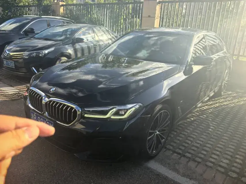 2023 BMW 5 Series 2.0T 245HP L4 8AT