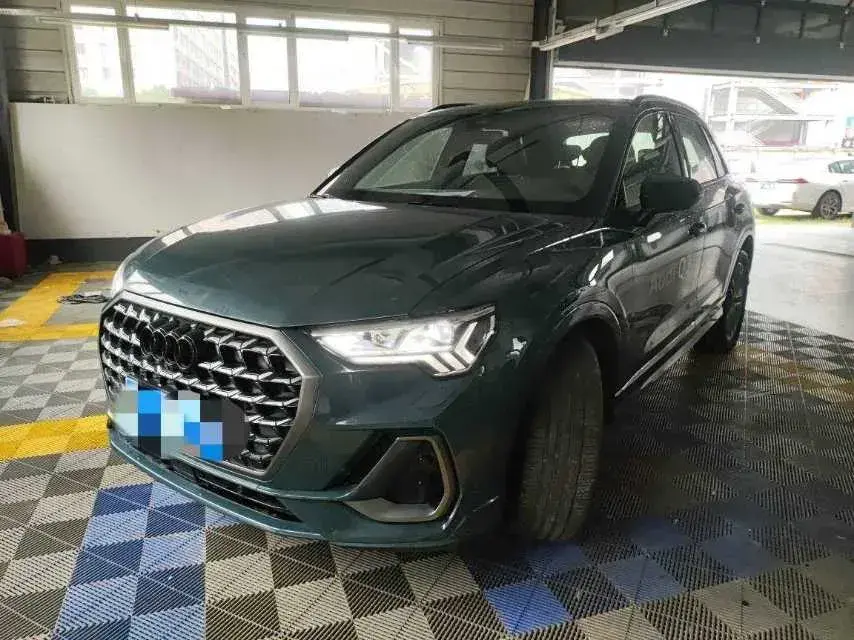 2023 Audi Q3 2.0T 220HP L4 7DCT