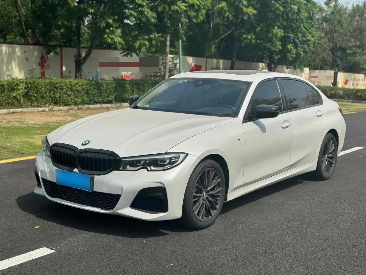 2022 BMW 3 Series 2.0T 184HP L4 8AT
