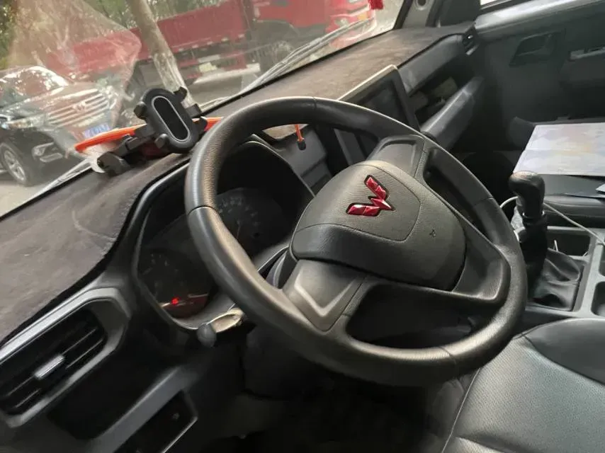 2023 WuLing Loong Truck 2.0L 136HP L4 5MT,autocango,china used car exporter,china ev exporter,chinese used car exporter,chinese used ev exporter