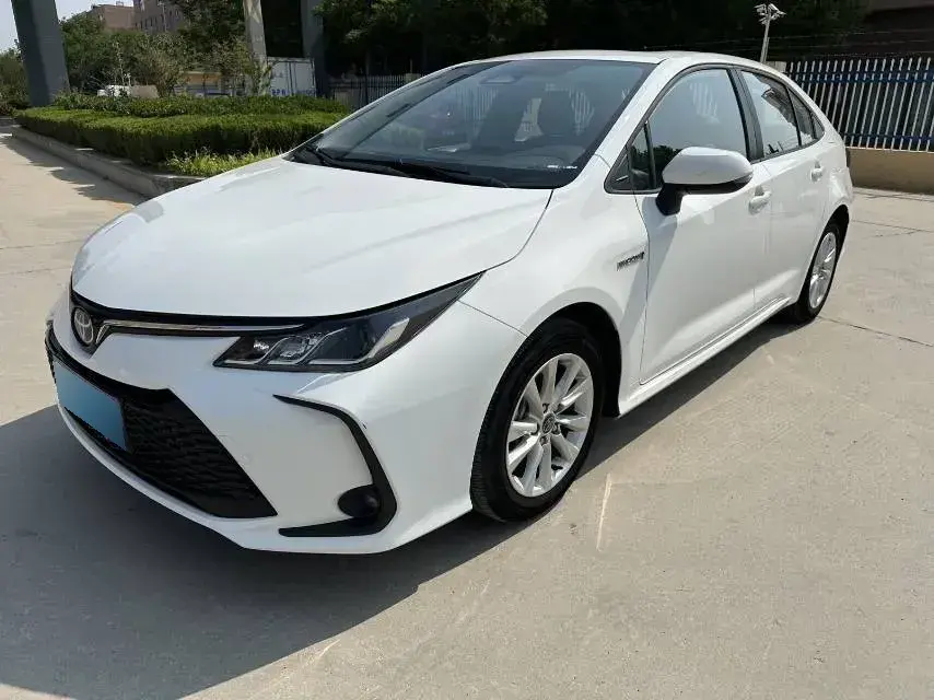 2023 Toyota Corolla 1.8L 98HP L4 E-CVT Hybrid