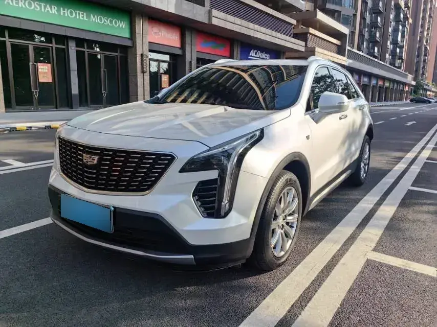 2020 Cadillac XT4 2.0T 241HP L4 9AT