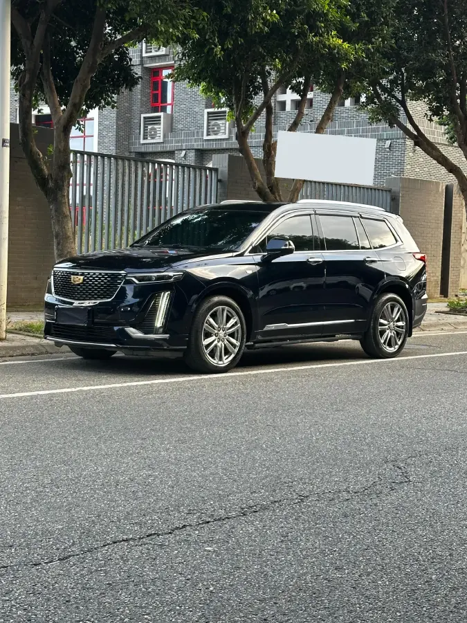 2022 Cadillac XT6 2.0T 237HP L4 9AT