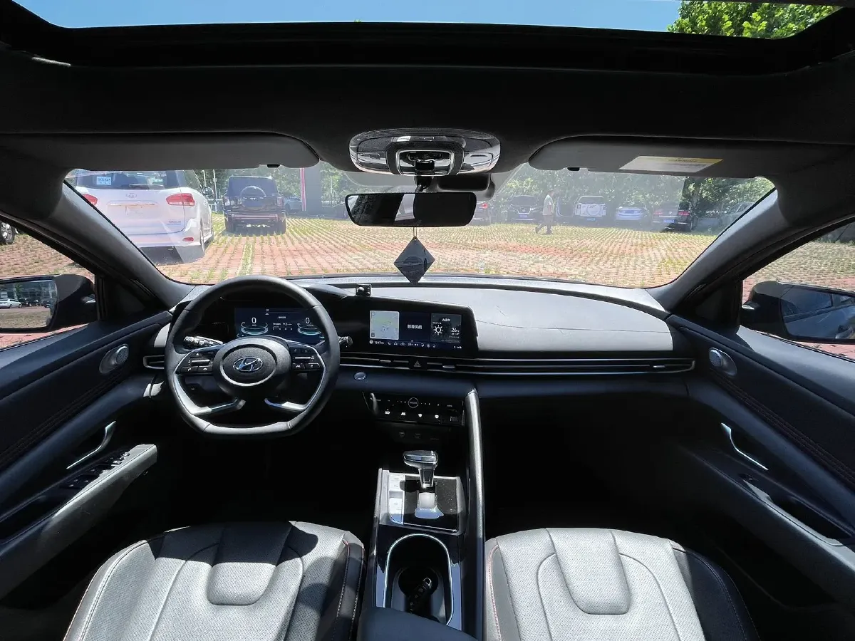 2022 Hyundai Elantra 1.5L 115HP L4 CVT,autocango,china used car exporter,china ev exporter,chinese used car exporter,chinese used ev exporter