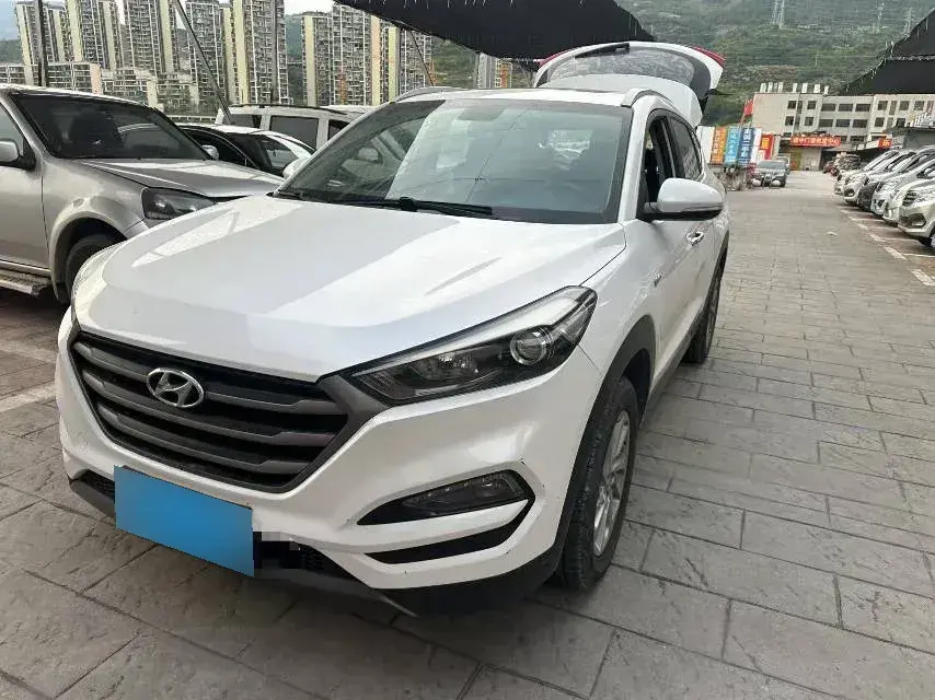 2015 Hyundai Tucson 1.6T 177HP L4 7DCT