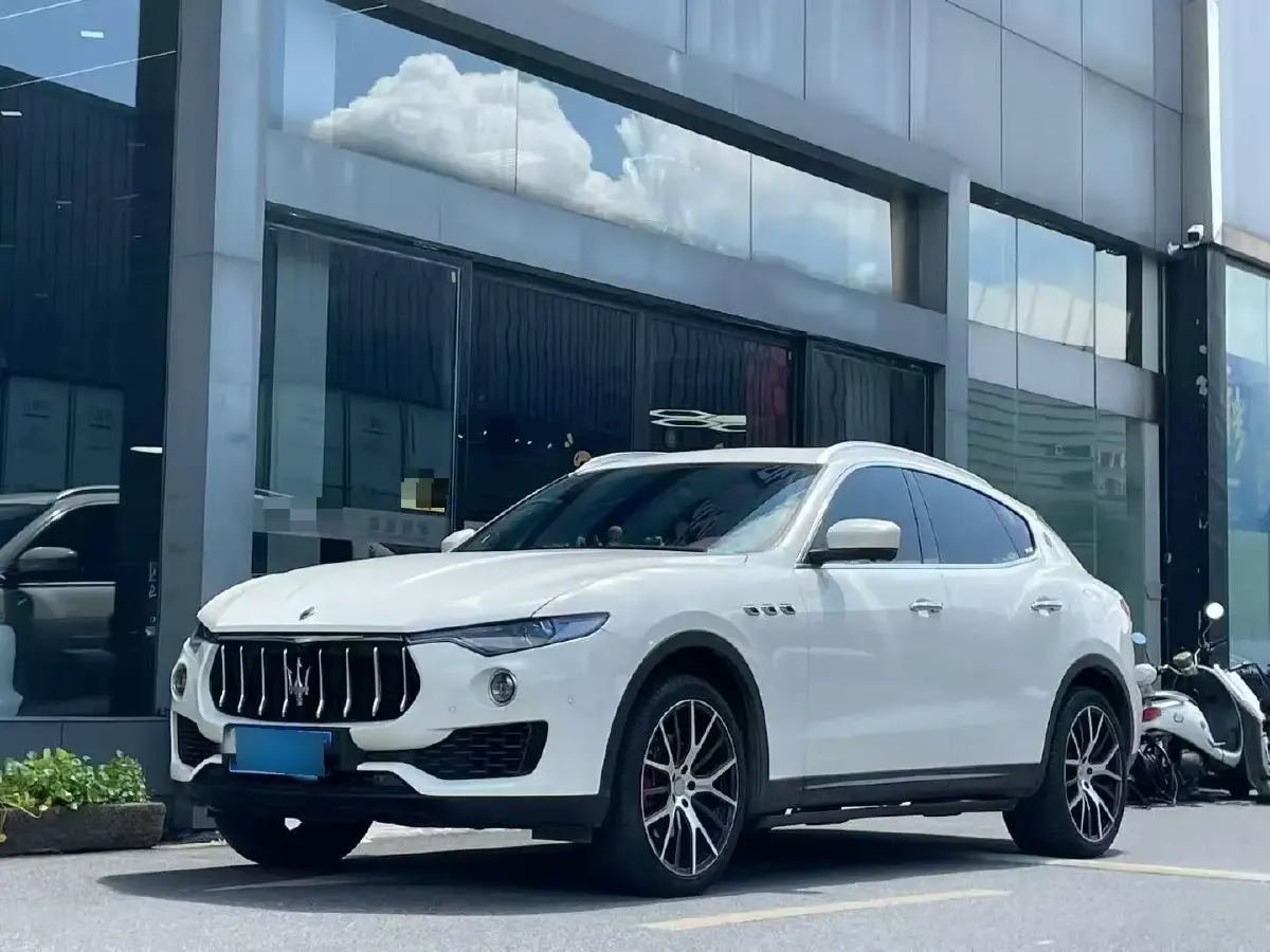 2018 Maserati Levante 3.0T 350HP V6 8AT