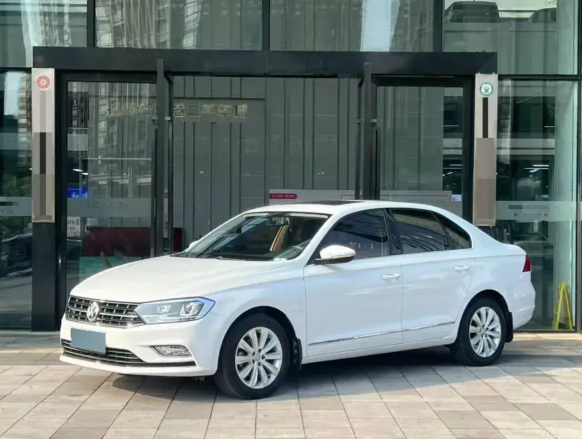 2018 Volkswagen Bora 1.5L 110HP L4 6AT