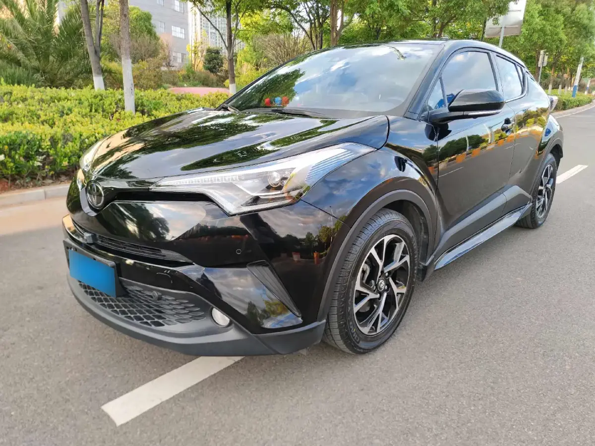 2018 Toyota C-HR 2.0L 171HP L4 CVT
