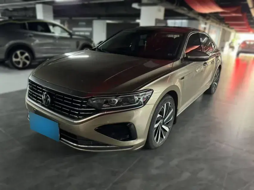 2022 Volkswagen Passat 2.0T 186HP L4 7DCT