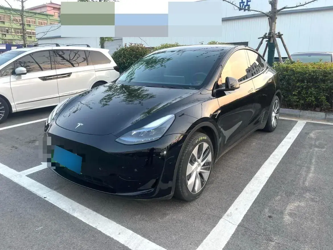 2022 Tesla Model Y BEV 60KWH