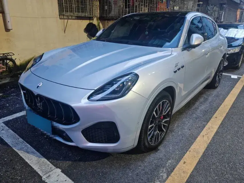 2022 Maserati Levante 2.0T 330HP L4 8AT