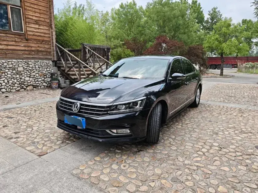 2017 Volkswagen Passat 1.4T 150HP L4 7DCT