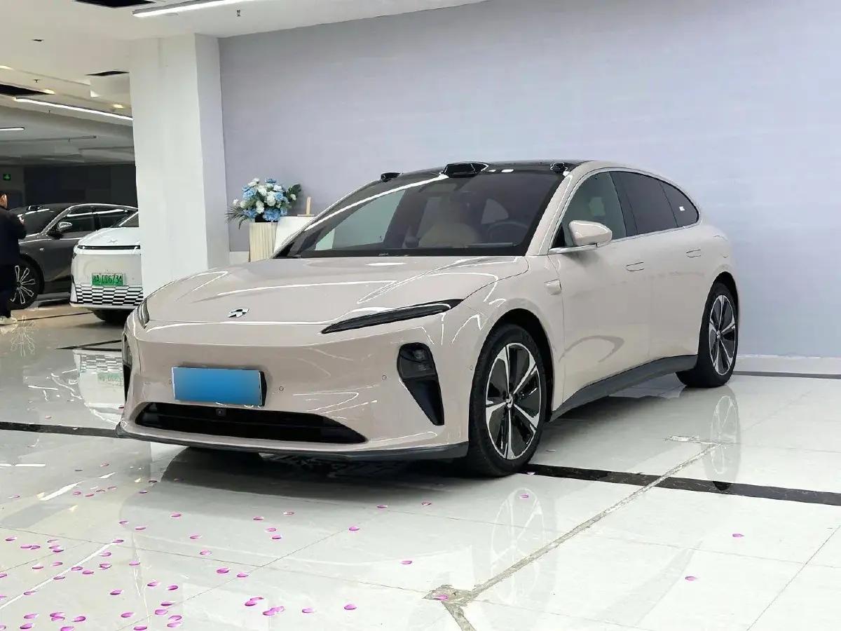 2024 NIO ET5T BEV 75KWH
