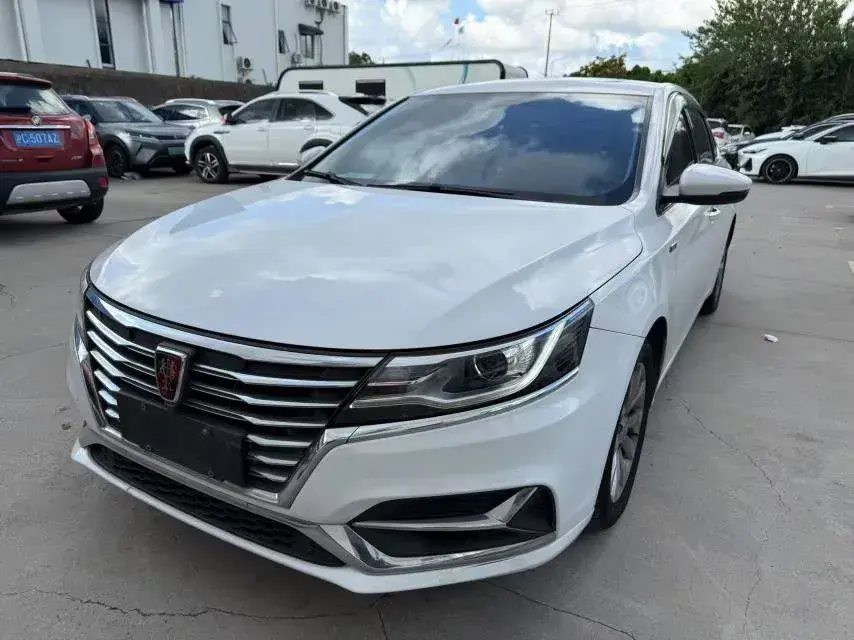 2017 Roewe i6 1.0T 125HP L3 2AT PHEV