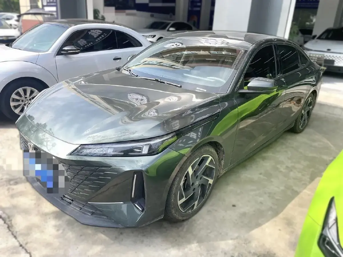 2023 ChangAn Lamore 1.5T 170HP L4 7DCT