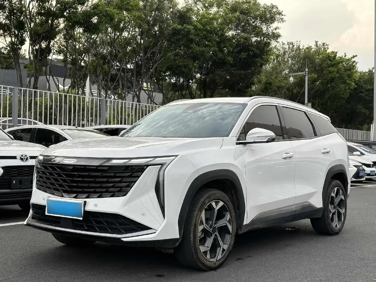 2023 Geely StarRay 1.5T 181HP L4 7DCT