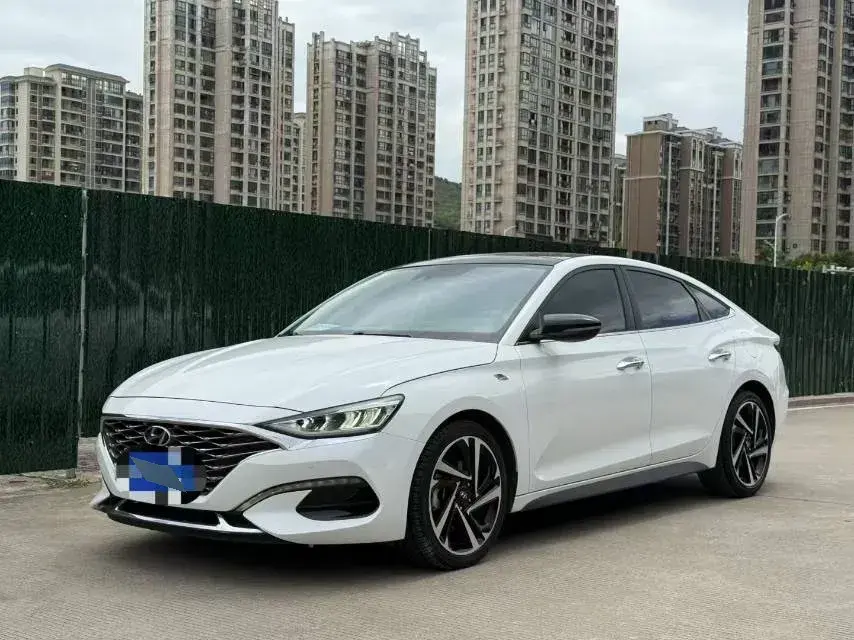 2019 Hyundai La Festa 1.6T 190HP L4 7DCT