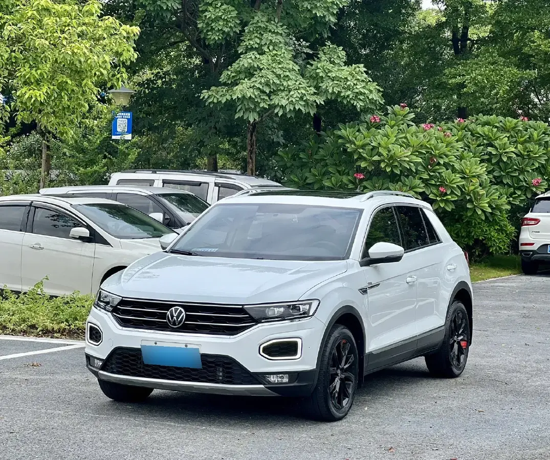 2021 Volkswagen T-Roc 1.4T 150HP L4 7DCT