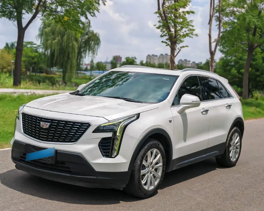 2020 Cadillac XT4 2.0T 241HP L4 9AT