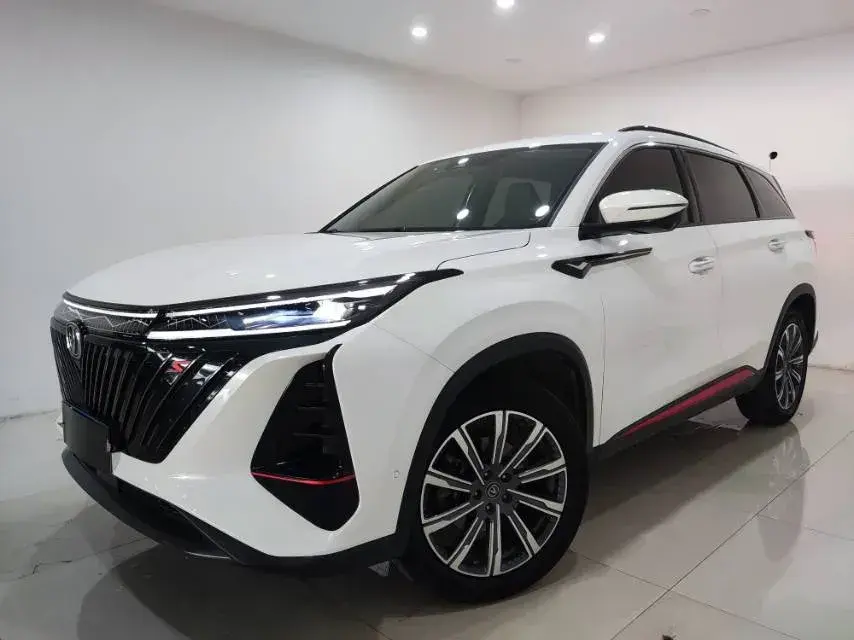 2022 ChangAn CS75 Plus 2.0T 233HP L4 8AT