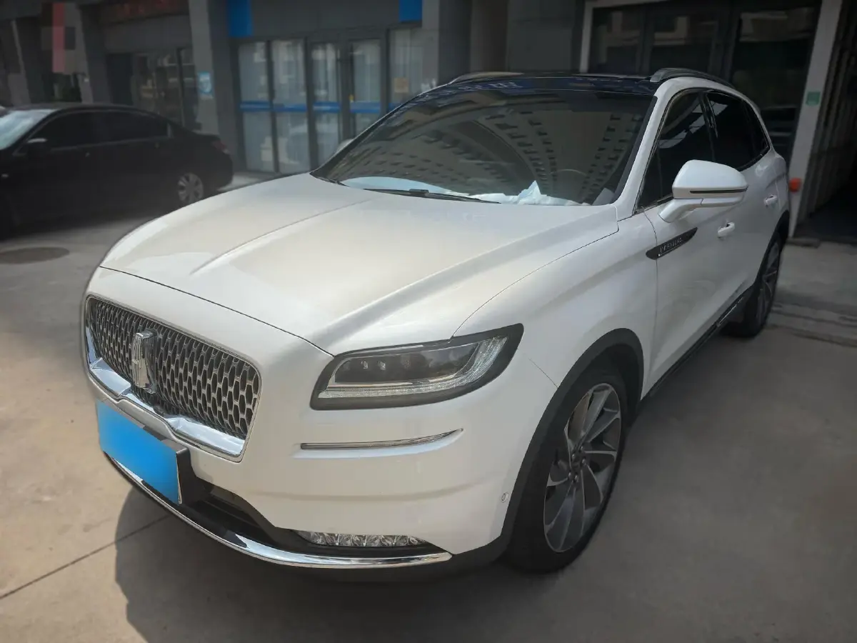 2021 Lincoln Nautilus 2.7T 322HP V6 8AT