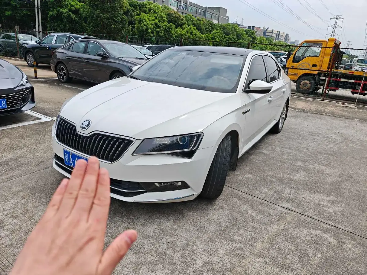 2018 Skoda Superb 1.4T 150HP L4 7DCT