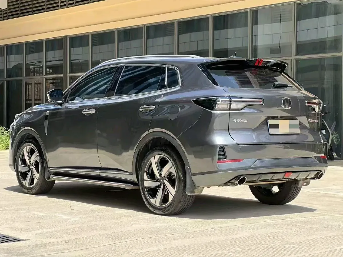 2024 ChangAn X7 PLUS 1.5T 188HP L4 7DCT,autocango,china used car exporter,china ev exporter,chinese used car exporter,chinese used ev exporter