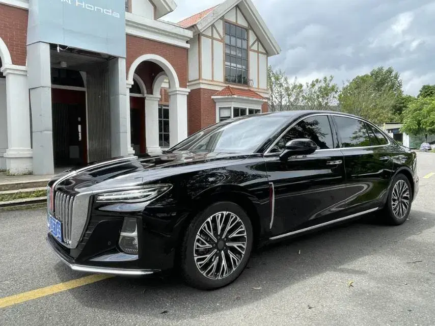 2023 HongQi H5 2.0T 224HP L4 8AT