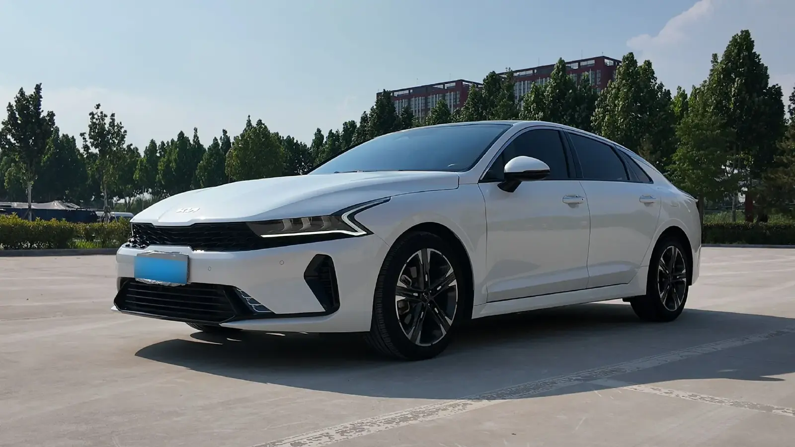 2021 Kia K5 1.5T 170HP L4 7DCT