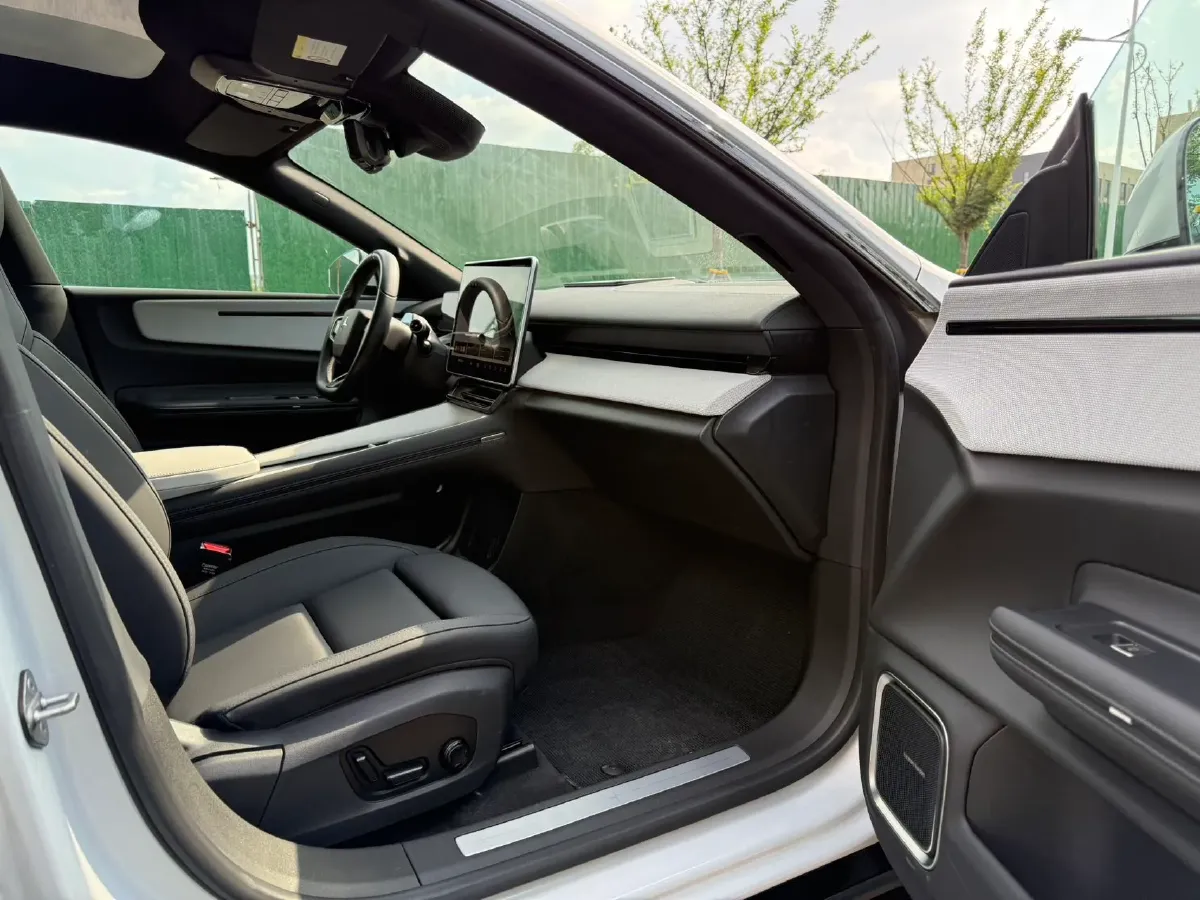 2024 Polestar 4 BEV 86KWH,autocango,china used car exporter,china ev exporter,chinese used car exporter,chinese used ev exporter