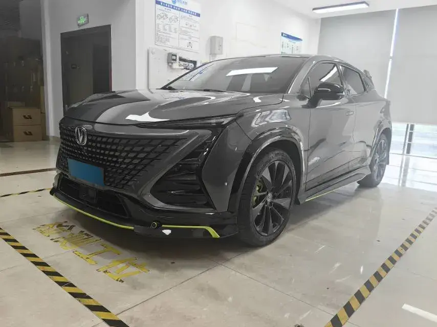 2021 ChangAn UNI-T 1.5T 180HP L4 7DCT