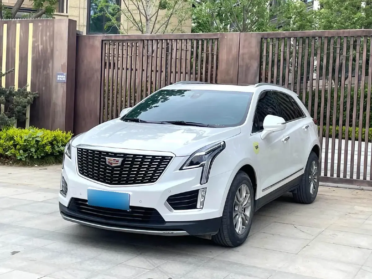 2022 Cadillac XT5 2.0T 237HP L4 9AT