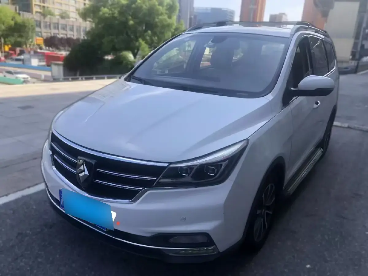 2017 BaoJun 730 1.5T 150HP L4 6MT