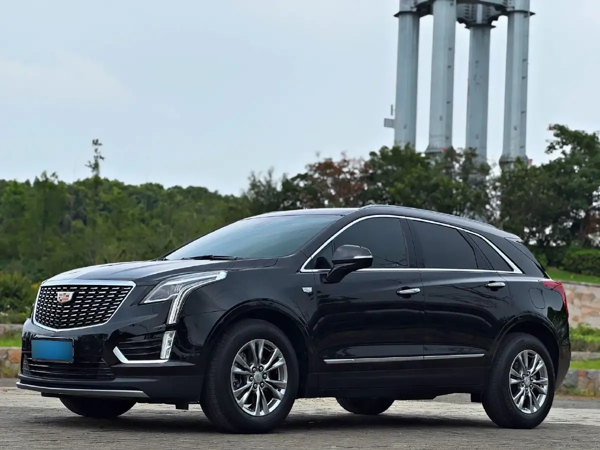 2022 Cadillac XT5 2.0T 237HP L4 9AT