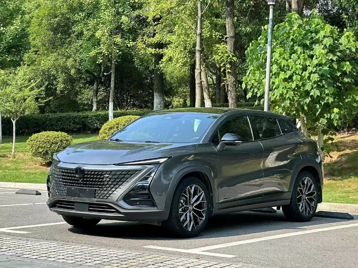 2022 ChangAn UNI-T 1.5T 188HP L4 7DCT