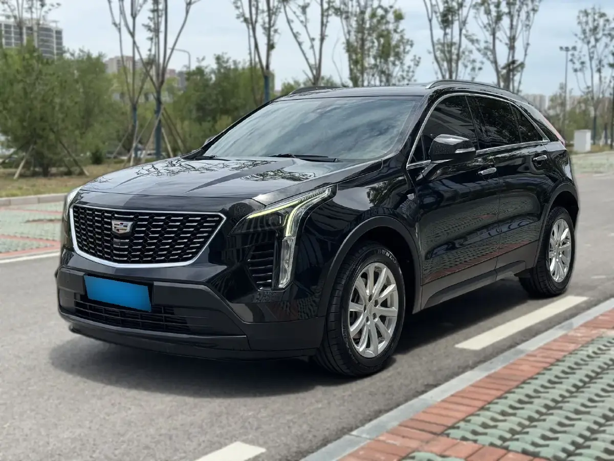 2020 Cadillac XT4 2.0T 241HP L4 9AT